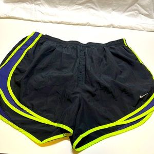 Womens Nike pro shorts size XL